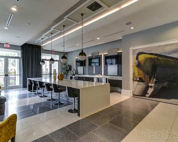 Photo Gallery Image