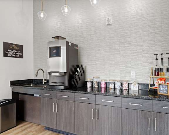 Photo Gallery Image
