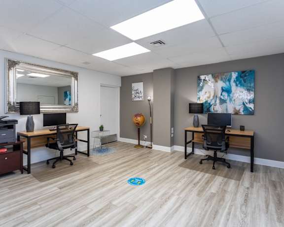 Photo Gallery Image