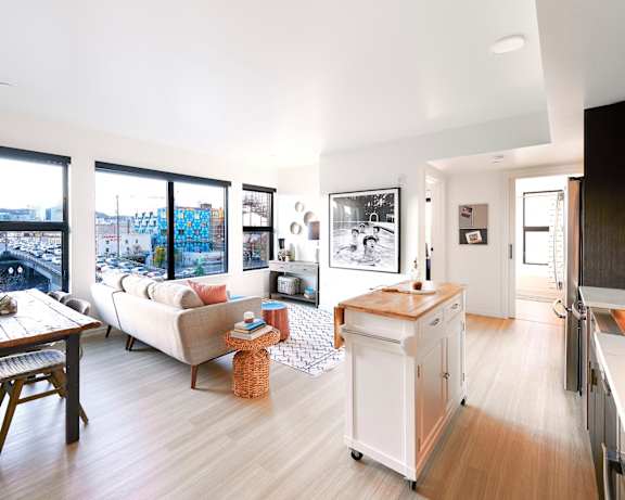 Photo Gallery Image