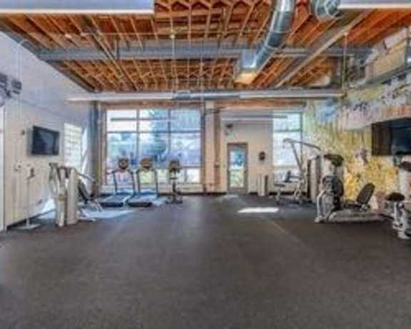 Photo Gallery Image