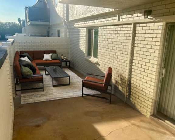 Photo Gallery Image