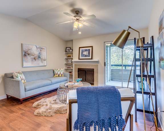 Photo Gallery Image