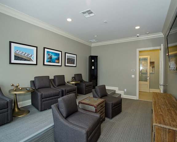 Photo Gallery Image