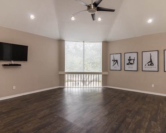 Photo Gallery Image
