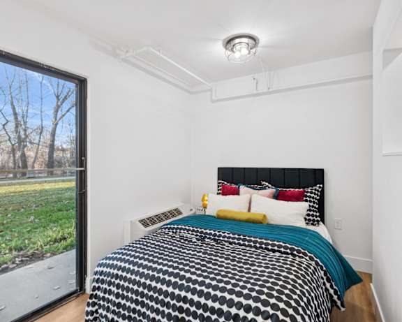 Photo Gallery Image