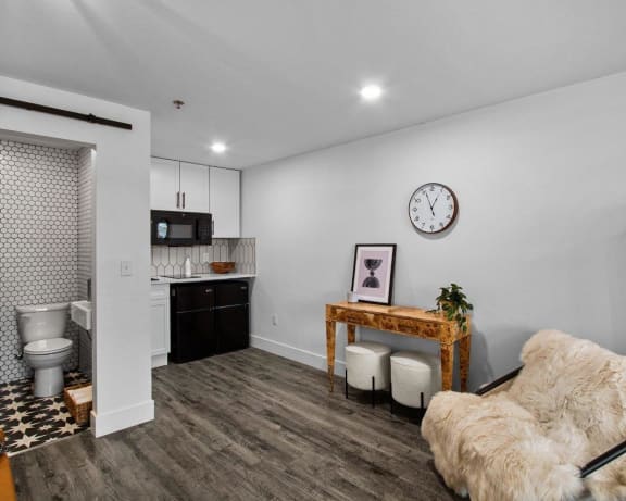 Photo Gallery Image