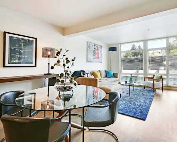 Photo Gallery Image