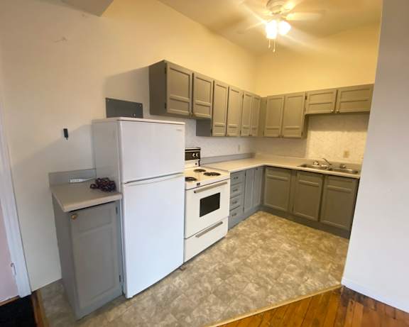 Photo Gallery Image