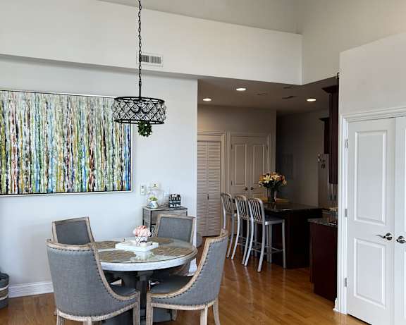 Photo Gallery Image