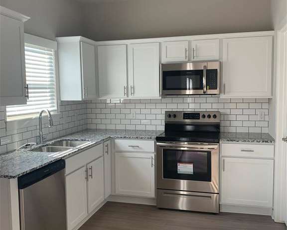 Photo Gallery Image
