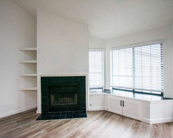 Photo Gallery Image