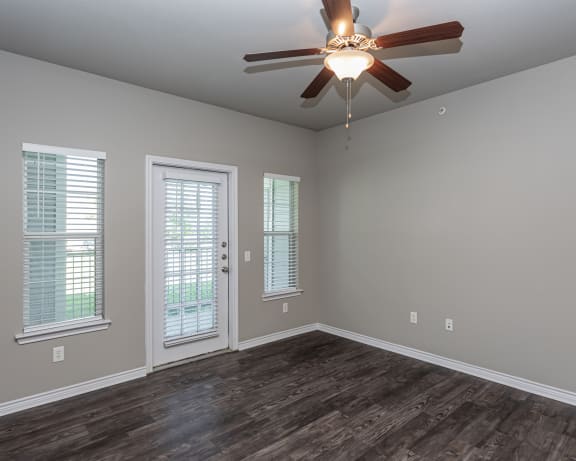 Photo Gallery Image