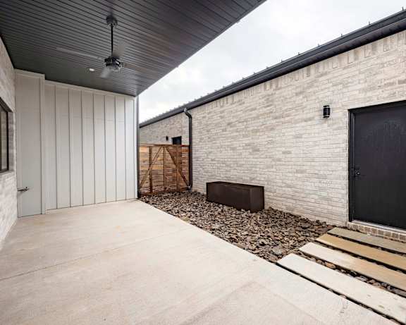 Photo Gallery Image