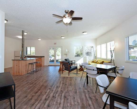 Photo Gallery Image