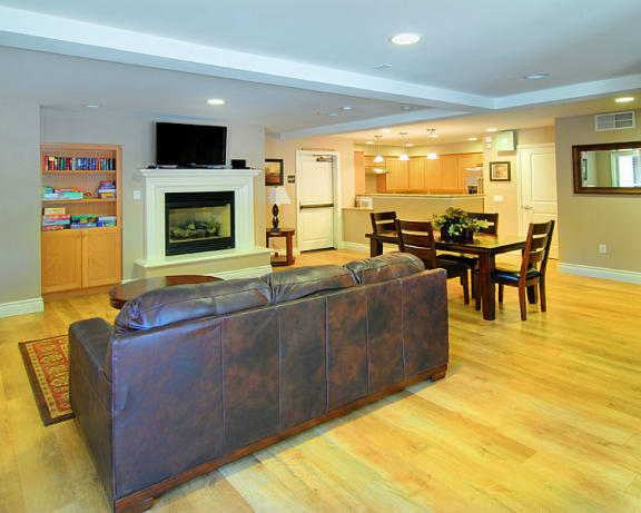 Photo Gallery Image