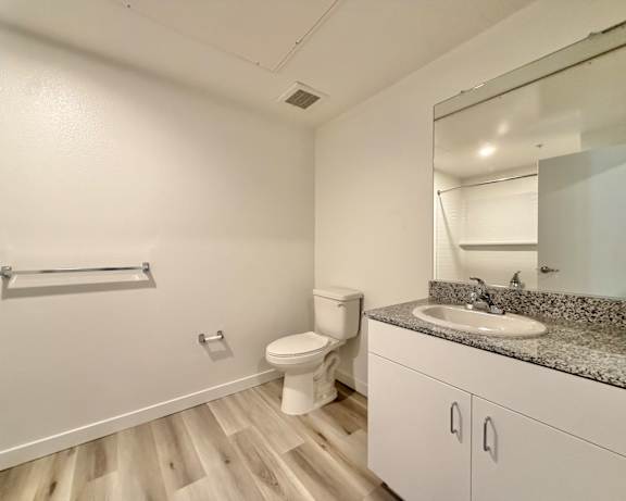 Photo Gallery Image