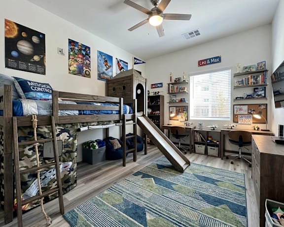 Photo Gallery Image
