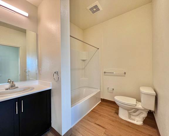 Photo Gallery Image