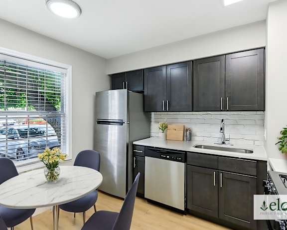 Photo Gallery Image