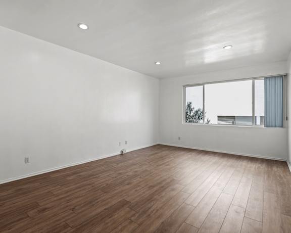 Photo Gallery Image