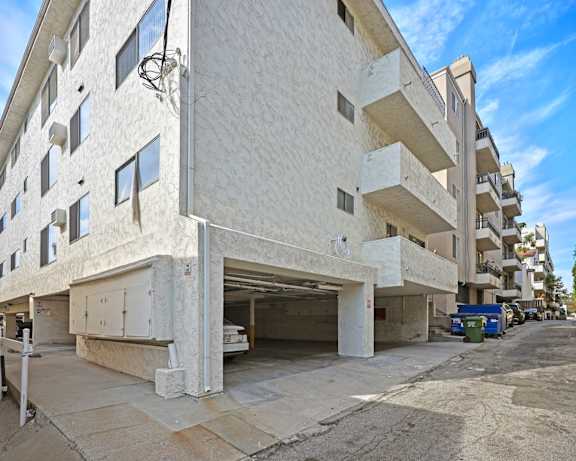 Photo Gallery Image