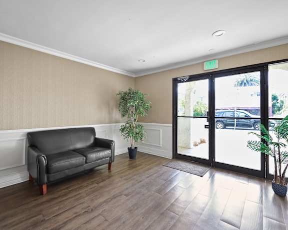 Photo Gallery Image