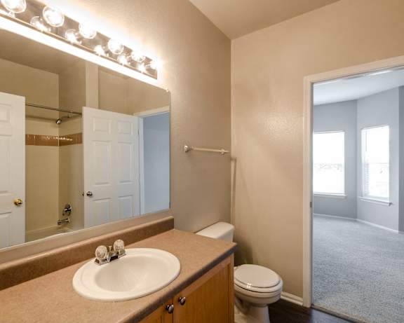 Photo Gallery Image