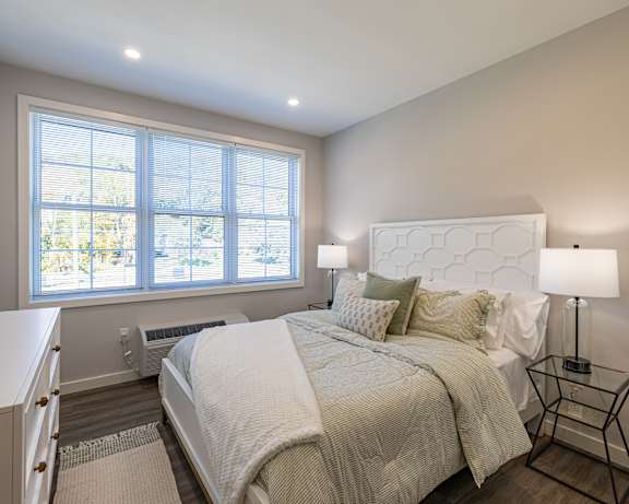 Photo Gallery Image