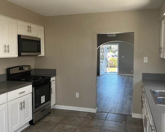 Photo Gallery Image