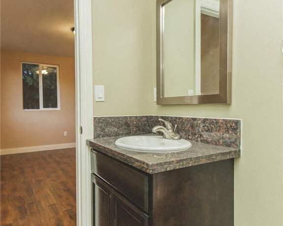 Photo Gallery Image