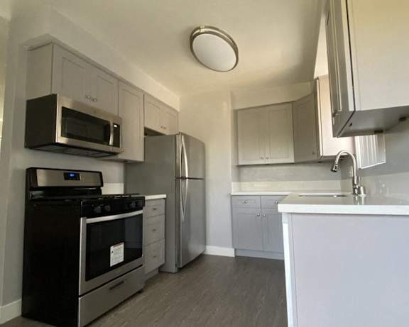Photo Gallery Image