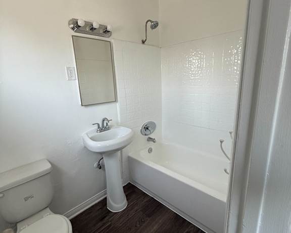 Photo Gallery Image