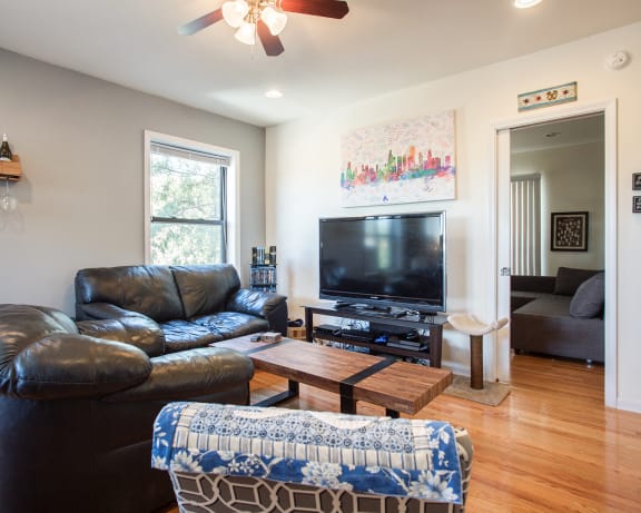 Photo Gallery Image