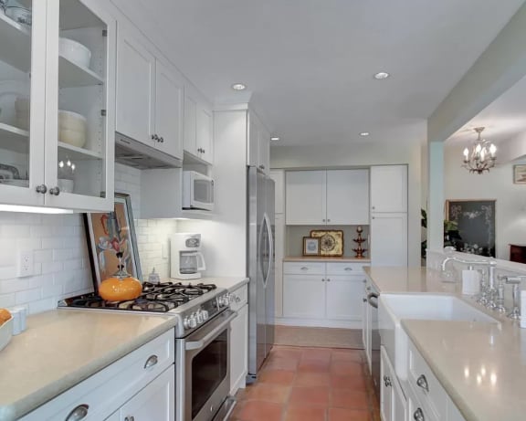 Photo Gallery Image