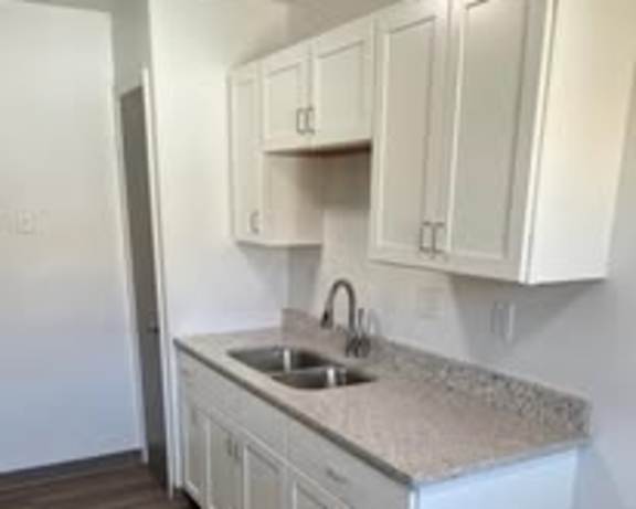 Photo Gallery Image