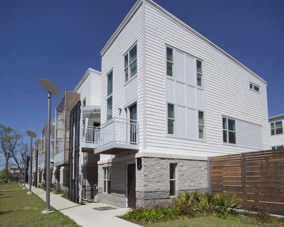 Photo Gallery Image