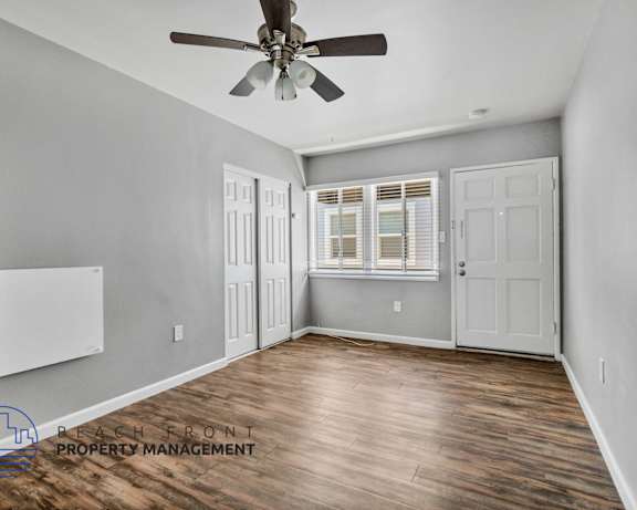 Photo Gallery Image