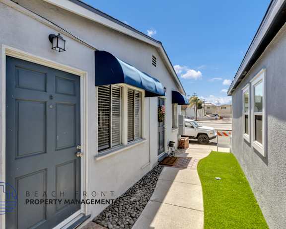 Photo Gallery Image