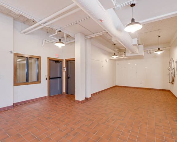 Photo Gallery Image