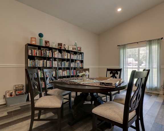 Photo Gallery Image