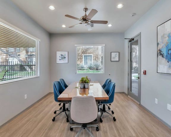 Photo Gallery Image