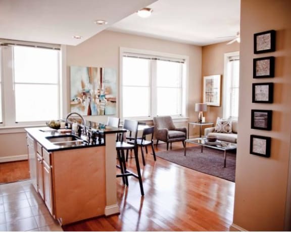 Photo Gallery Image