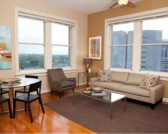 Photo Gallery Image