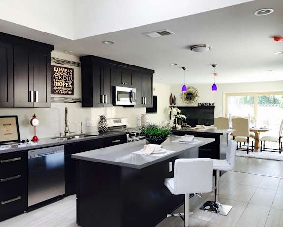 Photo Gallery Image
