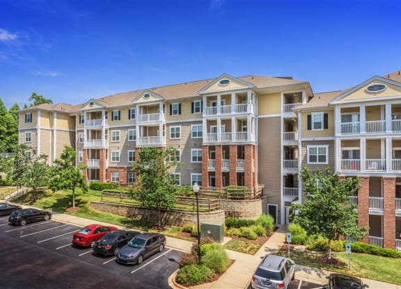 Apartment exterior at Rose Heights Verde Trail, North Carolina