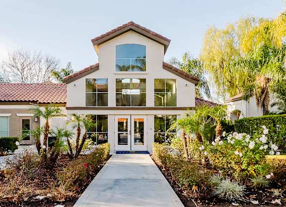 Courtyard Area at Legends at Rancho Belago, Moreno Valley