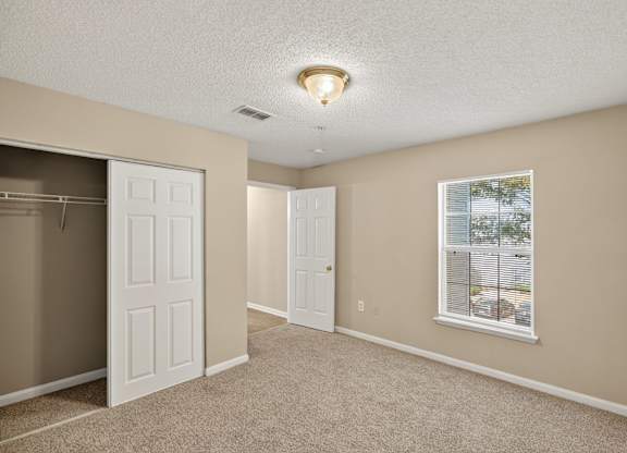 Vacant Room at Alexander Ridge Apartments, Canton, GA