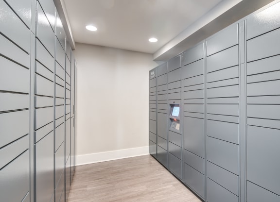 Package Locker at 800 Carlyle, Alexandria