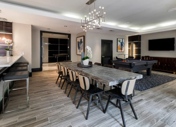 Breakfast Nook at 800 Carlyle, Alexandria, VA